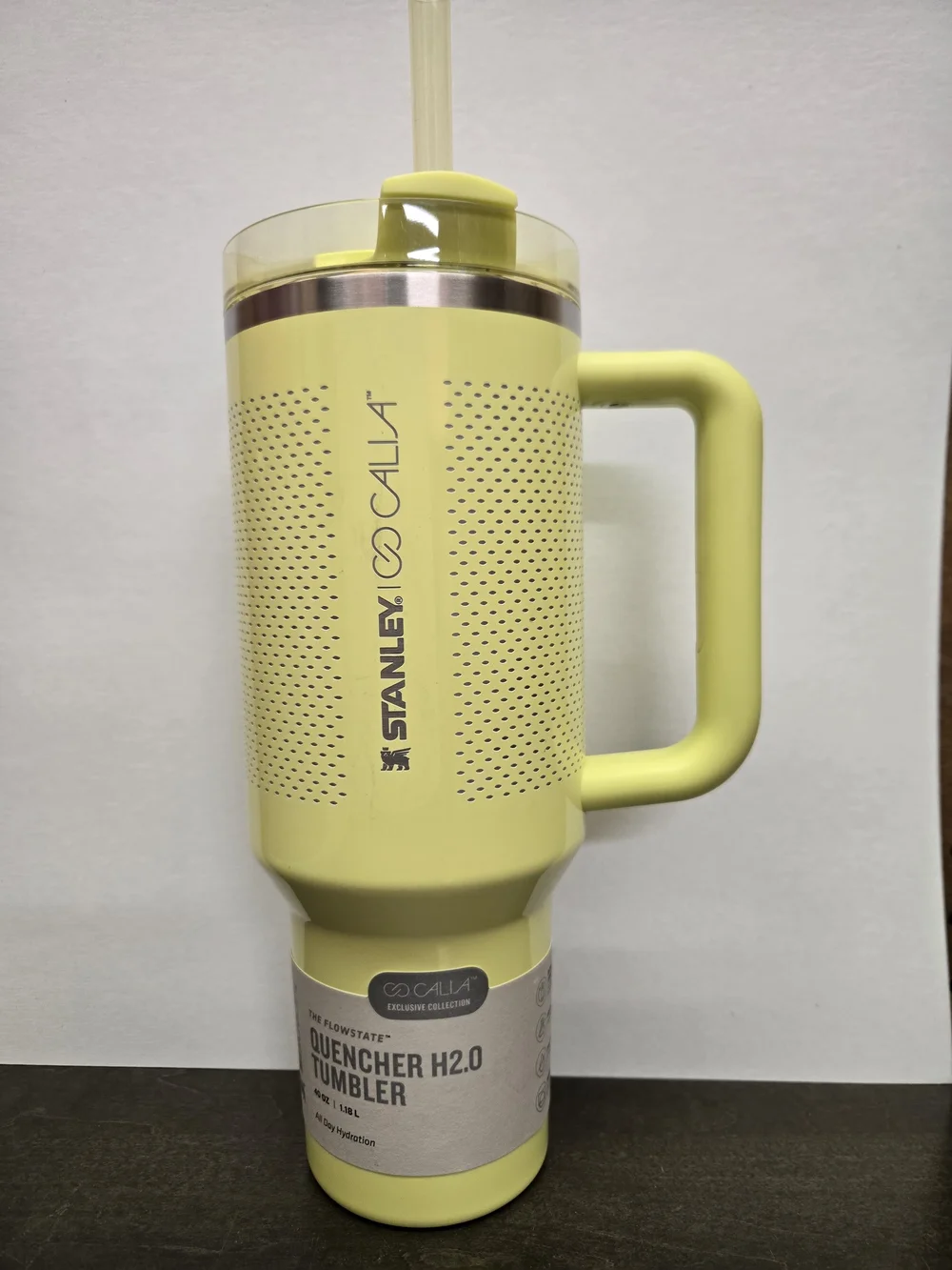 Stanley X Calia EDITION Neon Yellow Quencher H2.0 40oz Tumbler with Straw - Picture 2 of 6